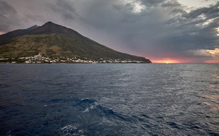 Stromboli   <em>(Iles Eoliennes)</em>  |   15  /  15    |