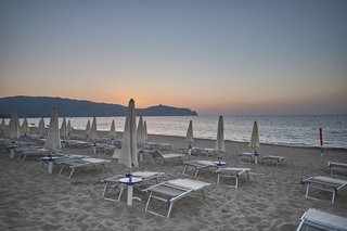 Tonarella   <em>(Hotel bahia tindari)</em>  |   3  /  10    |