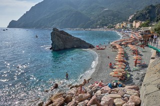 Monterosso   <em>(Cinque Terre)</em>  |   4  /  5    | 