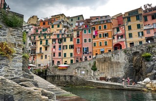 Riomaggiore   <em>(Cinque Terre)</em>  |   4  /  12    | 