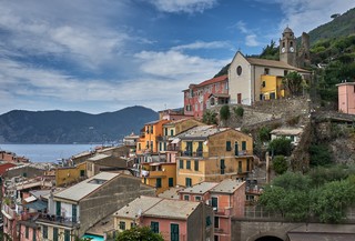 Vernazza   <em>(Cinque Terre)</em>  |   2  /  10    |