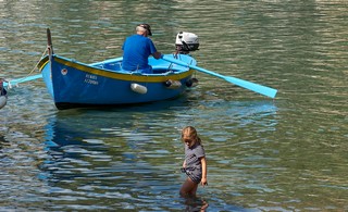 Vernazza   <em>(Cinque Terre)</em>  |   8  /  10    |