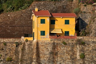 Vernazza   <em>(Cinque Terre)</em>  |   10  /  10    |