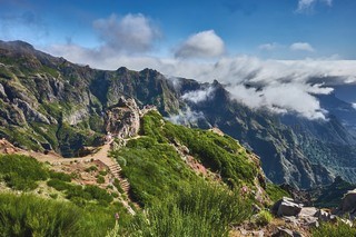 Pico do Areeiro   <em>(Madère)</em>  |   10  /  16    |