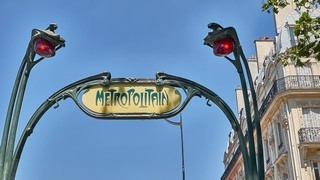 Paris    (Métropolitain)   |   8  /  27    | 