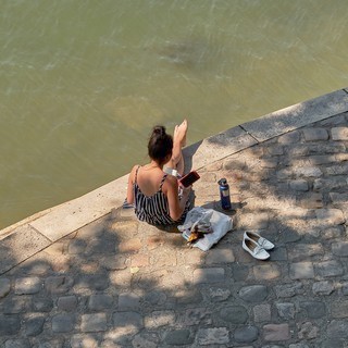 Paris    (Quai de l'île Saint-louis)  |   12  /  27    | 