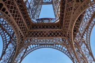 Tour Eiffel    |   4  /  7    | 