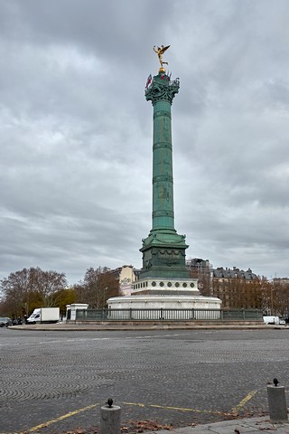 Paris    (Place de la Bastille)   |   5  /  14    | 