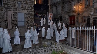  Pénitents du Puy-en-Velay     |   2  /  3    |