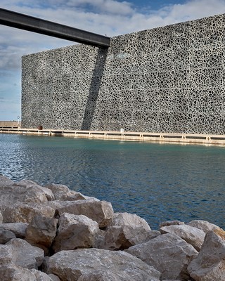 Marseille     <em> (MUCEM)</em>   |   21  /  26    |