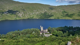 Glenveagh   <em>(Glenveagh Castle)</em>  |   2  /  13    |