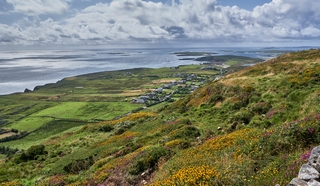 Galway   <em>(sky road, Connemara National Park)</em>  |   25  /  63    |
