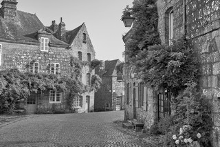 Locronan   |   21  /  23    |