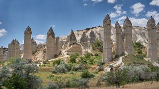 Göreme    <em>(Love valley)</em>   |   14  /  35 </p></div></a>