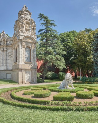 Istanbul   <em>(Palais de Dolmabahce)</em>  |   14  /  22    |