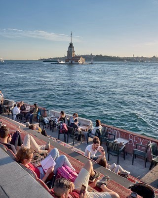 Istanbul   <em>(Tour de Léandre à Üsküdar)</em>   |   20  /  22    |