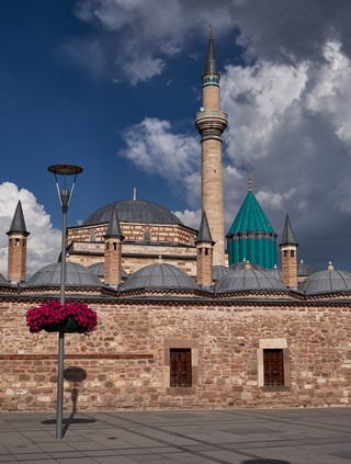 Konya    <em>(Mausolée de Mevlana)</em>   |   2  /  24    |