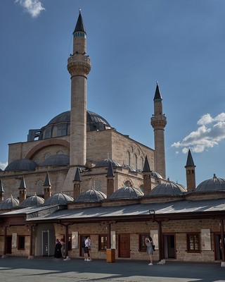 Konya    <em>(Mausolée de Mevlana)</em>   |   7  /  24    |