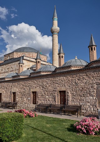 Konya    <em>(Mausolée de Mevlana)</em>   |   13  /  24    |