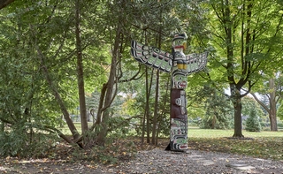 Ottawa   <em>(Rideau Hall)</em>    |   16  /  24    |