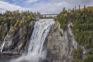 Québec   <em>(Chutes de Montmorency) </em>   |   2  /  25    |